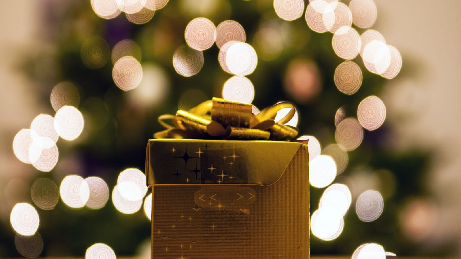 7 Tech Secret Santa Gift Ideas